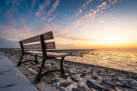 Evening silence, holiday apartment in "De Feerjenhusen" on the Haubarg of Vollerwiek