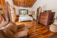 Casa Muy Facil Where Everything is Very Easy