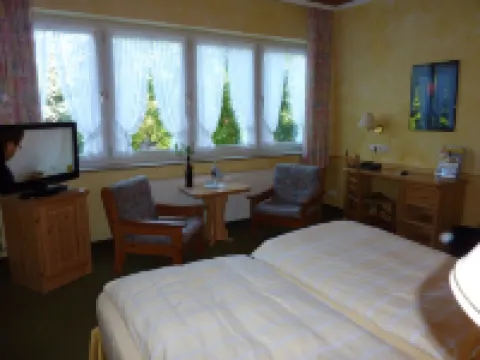 Akzent Hotel Zur Wasserburg - Hotel Garni Bed & Breakfast