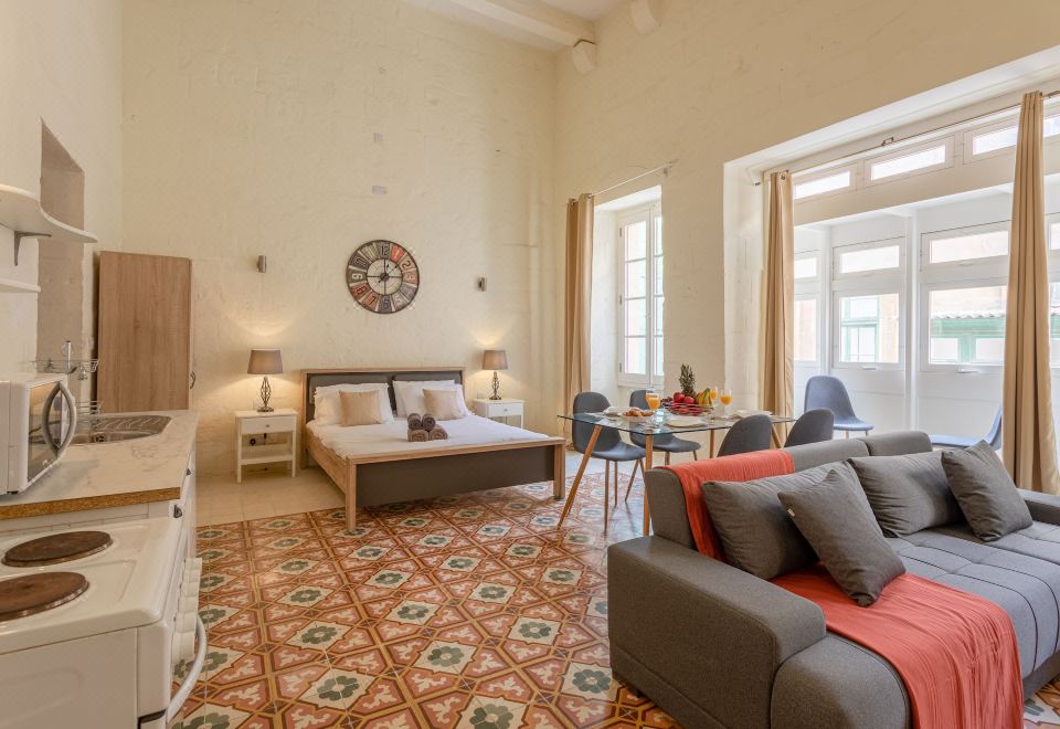 Historic Valletta Private Houses - Housity