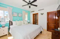 Playa Turquesa E-401 Premier Beachfront Ocean View Penthouse/50mbps Wifi - Balkon