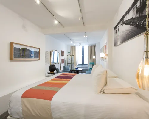 هوتل كاسا كومتيس Hotels near نابولس