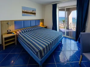 Astro Suite Hotel