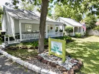 Comal Inn Hotels near Gruene General Store