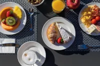 Easy Stay by Hotel la Perla - breakfast