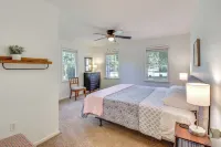 Screened Patio & Yard: Clemson Weekends/Lakes Stay - 3-Star