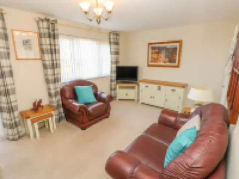 Ffau'r Ddraig Hotels in Llanelli