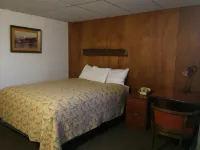 Marina Motel Hotels in Bear Creek
