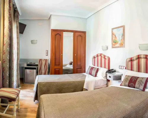 Hotel Tibur Hotels near Arrabal