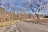 1 Mi to Marina: Cabin w/ Views Near Atwood Lake! - WiFi