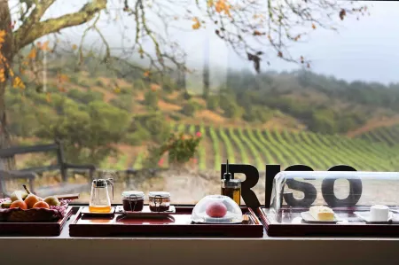 Herdade do Vau Отели в г. Кинтуш