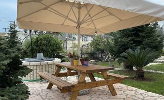 Mathraki Resort