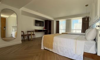 Six Hotel Guadalajara Degollado