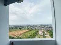 Best Price Studio Apartment Amartha View Hotels in Ngaliyan