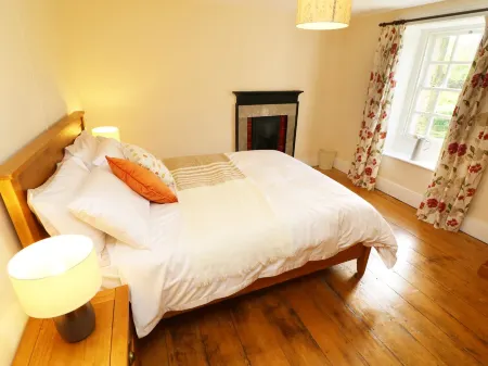 Mill DAM Farm Cottage Отели в г. Крейвен Дистрикт