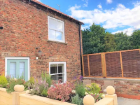 Stapleton/Parkgate Cottages Hotels in Selby District