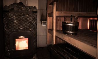 Vanhan Koulun Majatalo-Old School Guest House