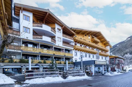 Jufa Alpenhotel Saalbach