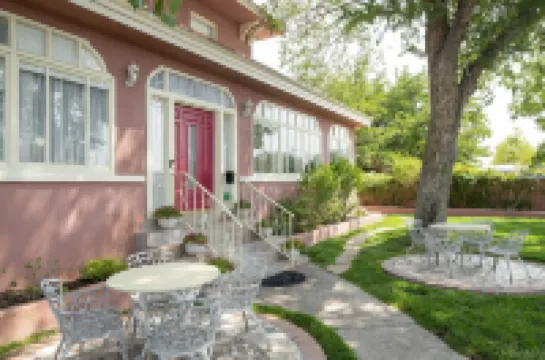 Bottger Mansion of Old Town Hotel a 