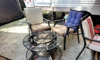 Room in Apartment - Plaid Room 3Min from Yale Univ