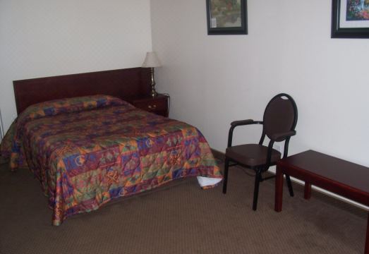 5. 아이반호 모텔 ..