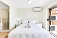 Marj04- Holiday in Mooloolaba