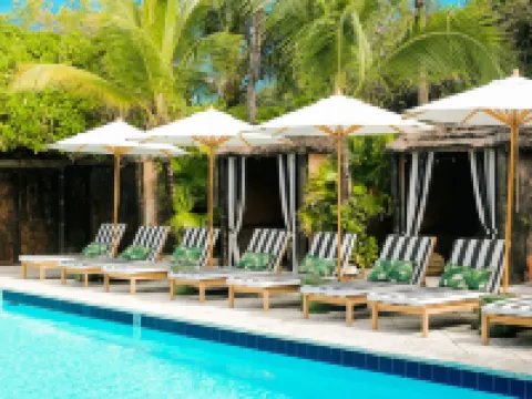 The Rock House Hotel Hotels in Dunmore Town