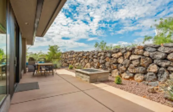 雪峽谷庇護所#8 4卧室的家