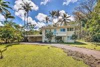 Sunny Pahoa Retreat Snorkel, Hike and Shop! Hotels near Halepalaoa Beach