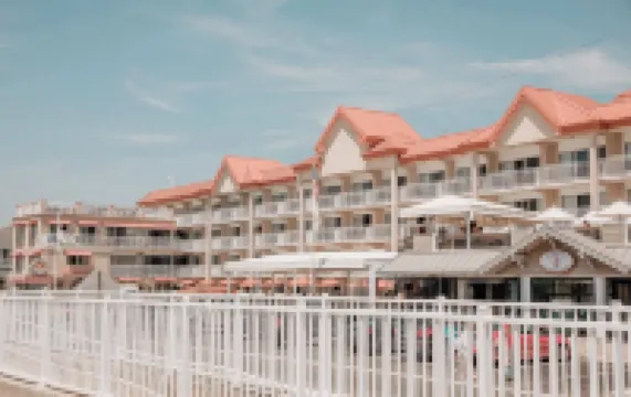 Montreal Beach Resort