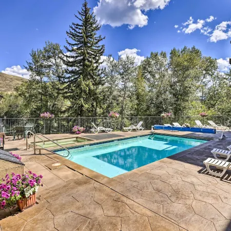 Private Ski Retreat in Avon: Eagle River Views!
