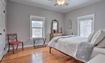 Home Near Downtown and Spearfish Canyon! - Housity