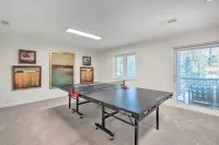 Serene Home w/ Fire Pit, Deck & Easy Access to ATL