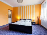 May Hotels in Fonyodi
