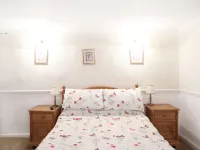 The Willow Bed and Breakfast - Pensions