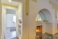 Carpinteria Apt w/ Hot Tub - 10 Min Walk to Beach!