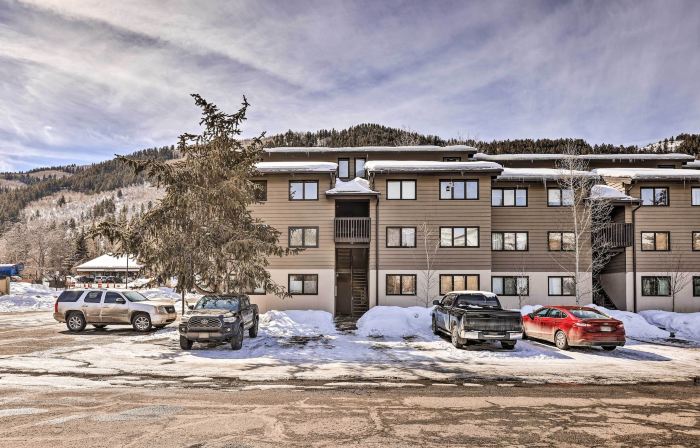 Inviting Mountain Condo w/ Balcony in Vail Valley!
