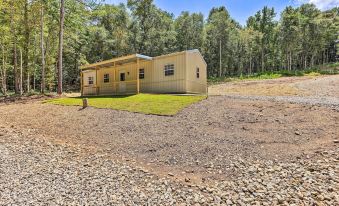 Creekside Cabin Retreat w/ Community Fire Pit