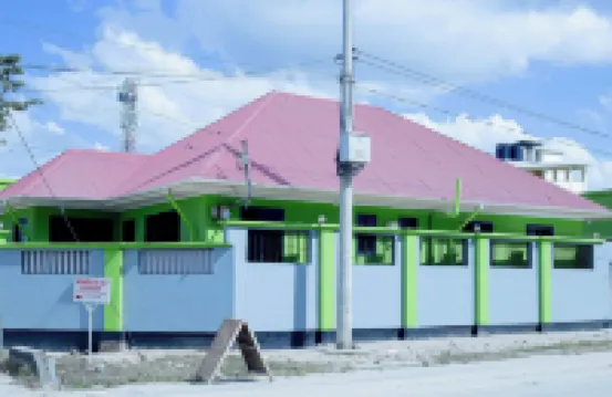 L & J 現代背包客民宿 酒店