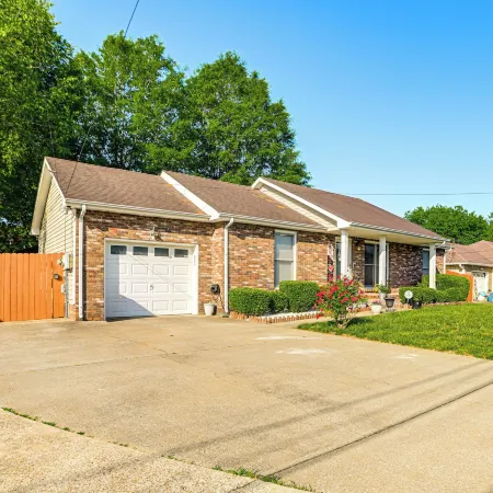 Home w/ Hot Tub, Playset & Grills in Clarksville!