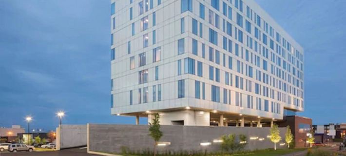 Courtyard Quebec City โรงแรมในควิเบกซิตี้