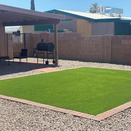 3 Bedroom home with mountain views and private parking . Pet friendly