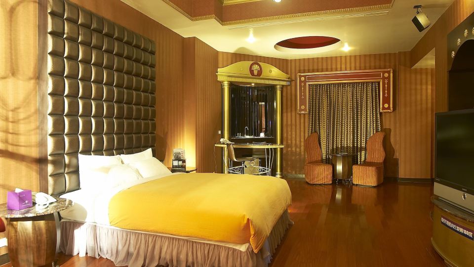 Royal Group Motel Nan Tse Branch