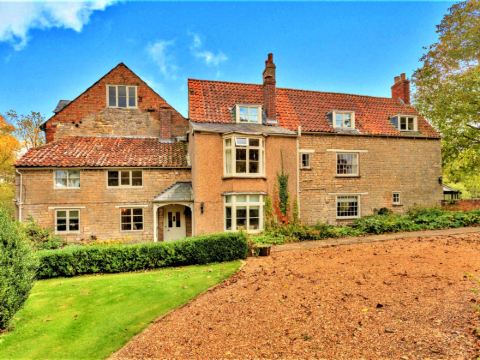Islip Mill House - Beautiful Riverside Home