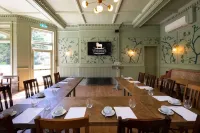 Worplesdon Place Hotel Hotels in Worplesdon