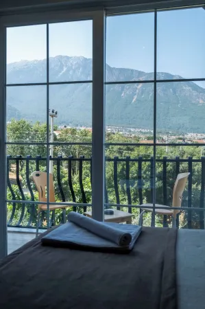 Gunes Hotel & Apartments