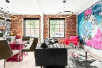 เดอะ อะโคมา เฮ้าส์