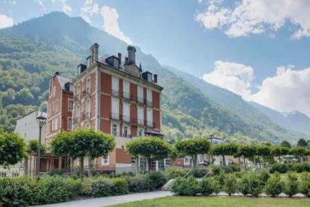 Residence Regina Cauterets <br>large apartment in the center of town