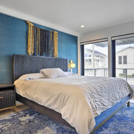 Luxury Long Beach Villa with Ocean Views! Hotels in Long Beach
