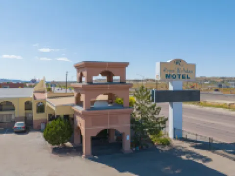 皇家假日汽車旅館由貝爾維拉蓋洛普I-40 蓋洛普酒店